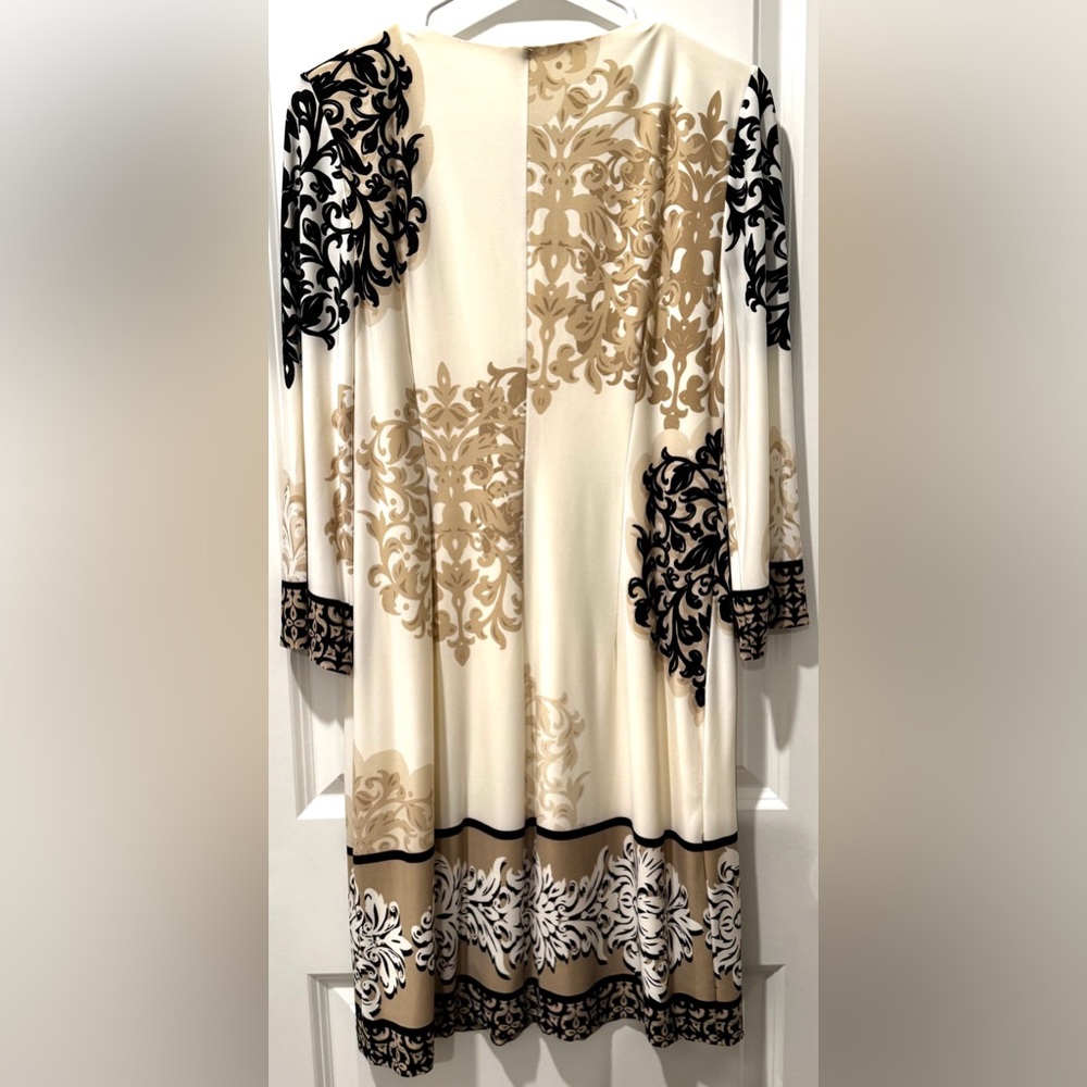 Chico’s Cream & Black Damask Beaded V-Neck Shift Dress Size 1 (M) - Picture 7 of 9